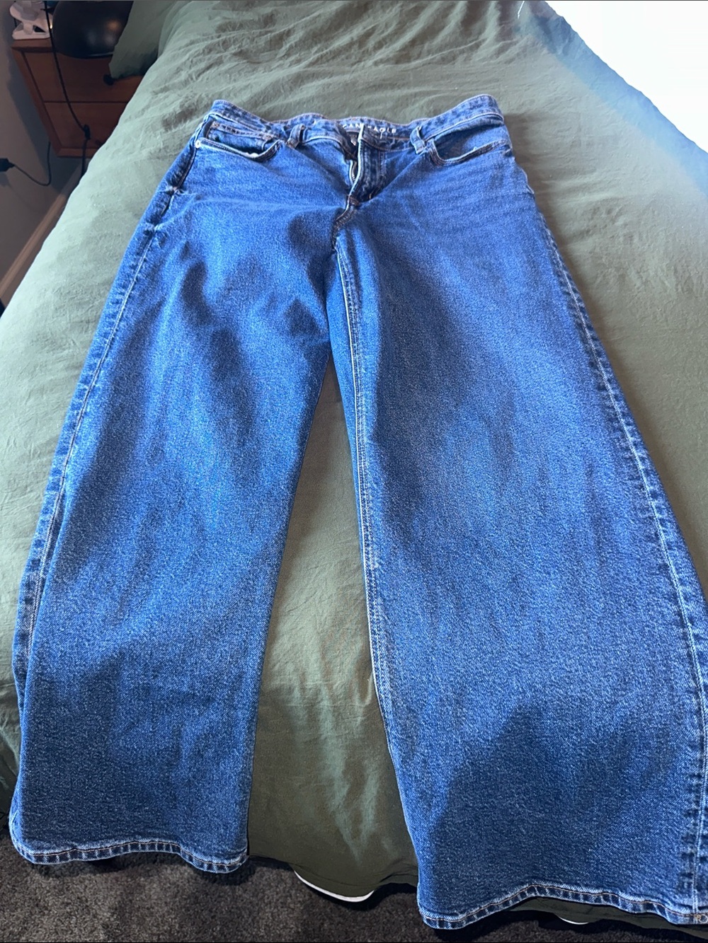 American Eagle Outfitters size 6 Stovepipe Blue Denim Jeans